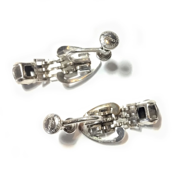 Vintage 1960s Signed Armco Mesh Screwbacks Earrings - Picture 3 of 3